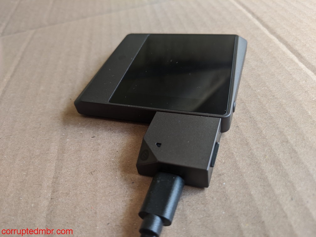 /posts/ellipal-titan-mini-review/images/EllipalTitanMini_charger3.jpg /posts/ellipal-titan-mini-review/images/EllipalTitanMini_charger3.jpg